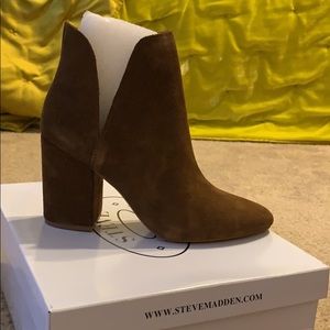 Steve Madden Rookie Chestnut Booties